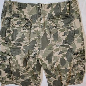 Men's cargo shorts
